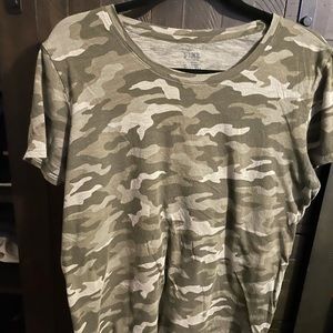 Pink camo t shirt